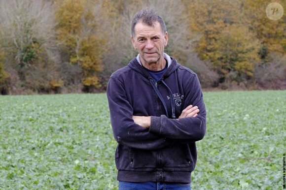 Gilles, 57 ans et trois enfants, est céréalier et éleveur de taurillons en Nouvelle Aquitaine. Il est un des candidats de "L'amour est dans le pré 2017" sur M6.