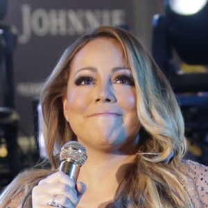 Mariah Carey sur scène à Times Square pour le réveillon à New York, le 31 décembre 2016