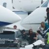 Angelina Jolie et ses 6 enfants arrivant dans un jet privé à Denver après des vacances aux sports d'hiver le 3 janvier 2017.