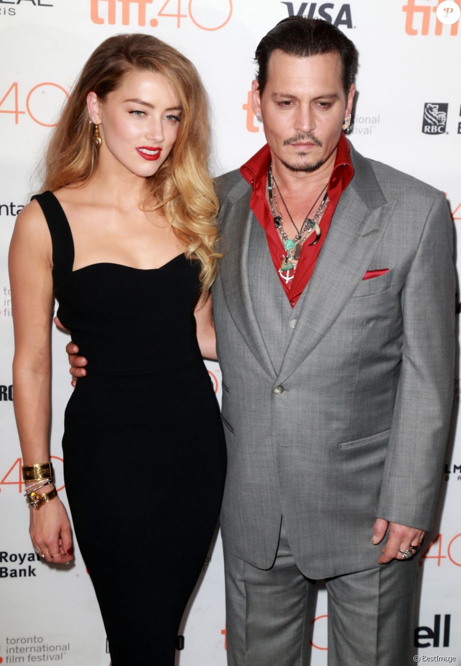 Amber Heard et son mari Johnny Depp - Avant-première du ...