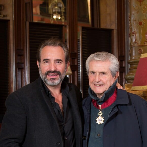 Exclusif - Jean Dujardin, Claude Lelouch. Claude Lelouch honoré pour ses 50 ans de carrière, lors de la seconde édition du Festival International du Film de Bruxelles, après avoir reçu plus tôt dans la journée, l'hommage de la ville par Yvan Mayeur mais aussi la plus haute distinction distinguant les artistes en devenant Commandeur de l'Ordre Leopold au cours d' une cérémonie officielle au Palais d'Egmont. Belgique, Bruxelles, 25 novembre 2016. © Alain Rolland / Imagebuzz / Bestimage