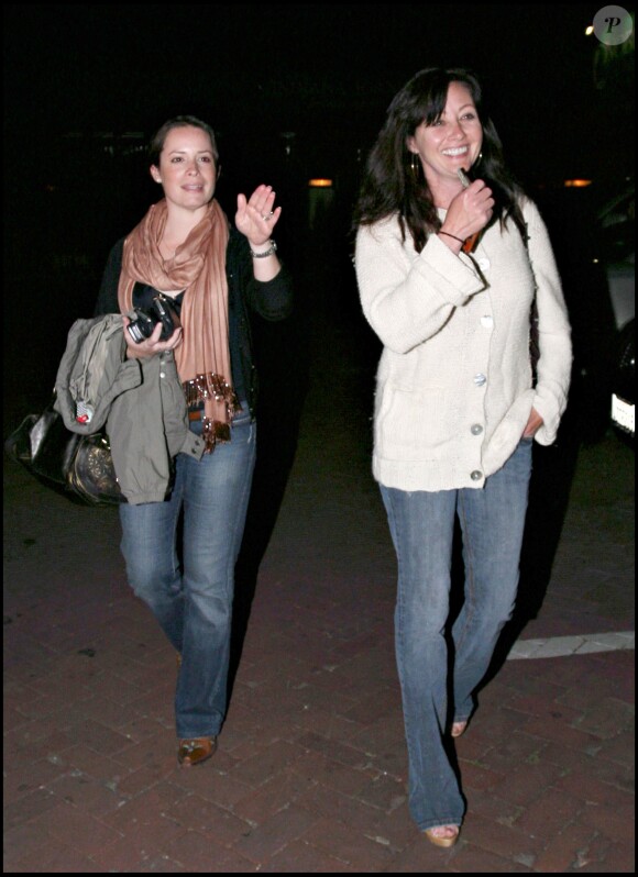 Holly Marie Combs et Shannen Doherty à la sortie du restaurant Nobu, à Beverly Hills, le 30 mars 2008.