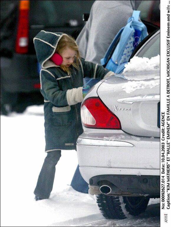 Kim Scott avec sa fille Hailie à Détroit le 10 avril 2003.