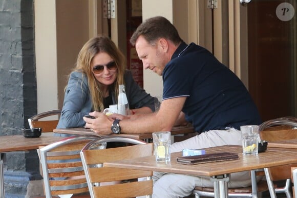 Geri Halliwell et son mari Christian Horner ont déjeuné en terrasse à Londres, avant de repartir au volant d'une Renault Twizy. Le 14 septembre 2016