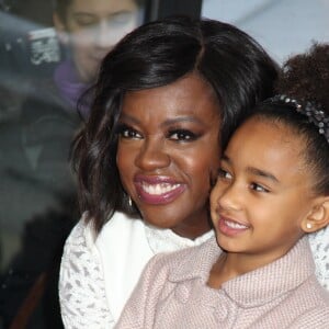 Viola Davis, en compagnie de sa fille Genesis, reçoit son étoile sur le célèbre "Walk of Fame" d'Hollywood Boulevard à Los Angeles, le 5 Janvier 2017.