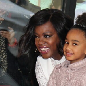 Viola Davis, en compagnie de sa fille Genesis, reçoit son étoile sur le célèbre "Walk of Fame" d'Hollywood Boulevard à Los Angeles, le 5 Janvier 2017.