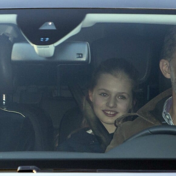 Le roi Felipe VI, la reine Letizia, la princesse Leonor et la princesse Sofia se sont comme chaque année rendu chez Jesus Ortiz, père de Letizia, à Madrid le 6 janvier 2017 pour fêter l'Epiphanie.