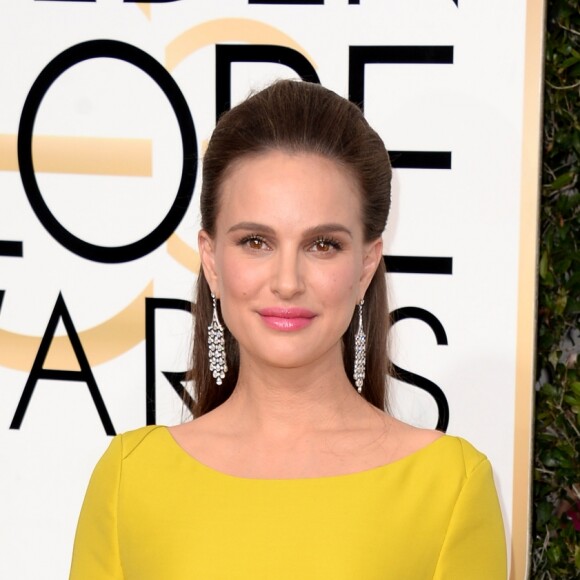 Natalie Portman (robe Prada) lors des Golden Globe Awards, Beverly Hills, Los Angeles, le 8 janvier 2016.