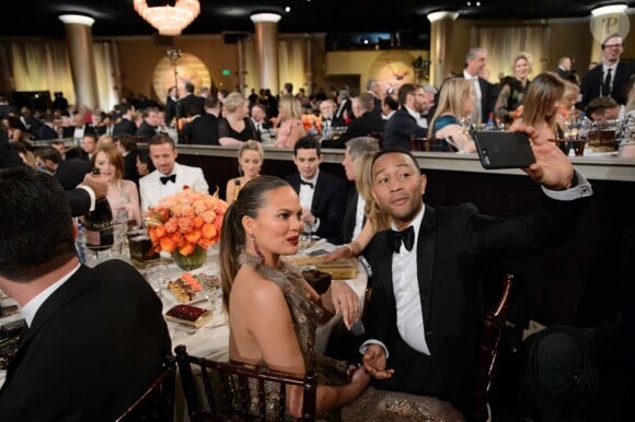 Chrissy Teigen et John Legend à la cérémonie des Golden Globes à Los Angeles le 8 janvier 2017