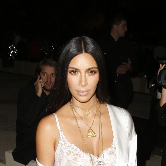 Kim Kardashian au défilé de mode "Givenchy", collection prêt-à-porter Printemps-Eté 2017 lors de la Fashion Week de Paris, France, le 2 October 2016.© Christophe Aubert via Bestimage