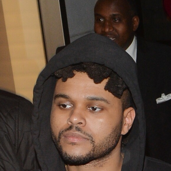 Bella Hadid et son petit ami The Weeknd vont dîner au restaurant Hakkasan à Londres, le 1er juin 2016.