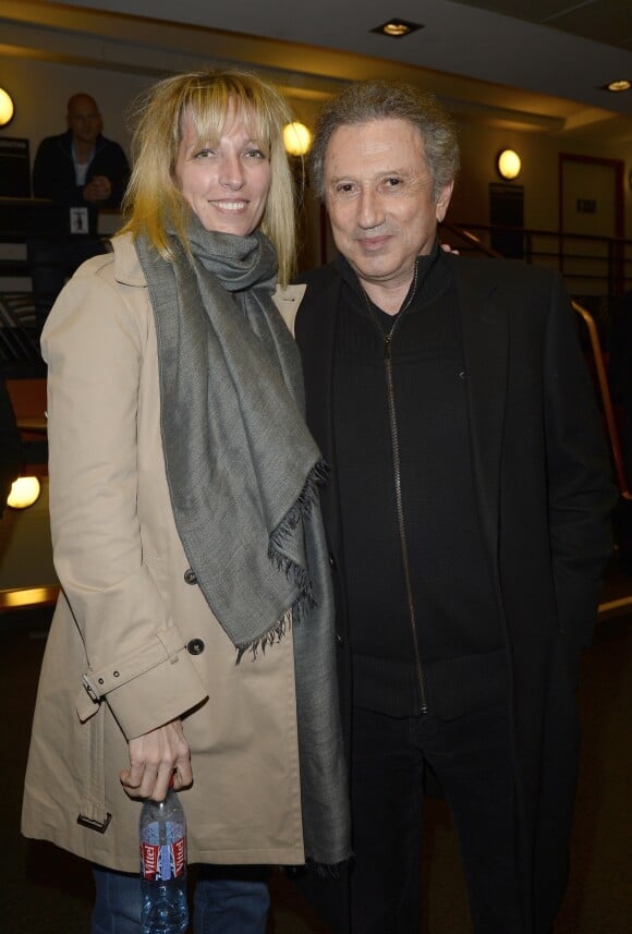 Stéfanie Jarre (Stéphanie Jarre) et son beau-père Michel Drucker au spectacle de Chantal Ladesou à l'Olympia à Paris, le 23 février 2014.