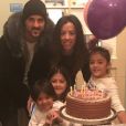 David Villa en famille avec sa femme Patricia et leurs enfants Zaida, Olaya et Luca, fêtant les 11 ans de Zaida en décembre 2016. Photo Instagram.