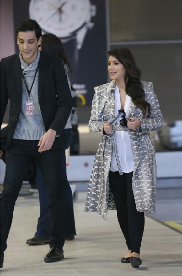 Exclusif, reproduction interdite : Kim Kardashian et Gary Madar un chauffeur de Kim Kardashain mis en examen avec l'équipe des papys braqueurs, mais le seul laissé en liberté sous contrôle judiciaire