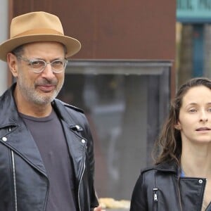 Jeff Goldblum et sa femme Emilie Livingston font du shopping dans les rues de Beverly Hills. Le 19 janvier 2016
