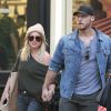 Hilary Duff et son compagnon Jason Walsh font du shopping à Manhattan le 24 septembre 2016.