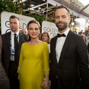 Natalie Portman et son mari Benjamin Millepied lors de la 74ème cérémonie annuelle des Golden Globe Awards à Beverly Hills, Los Angeles, Californie, Etats-Unis, le 8 janvier 2017.