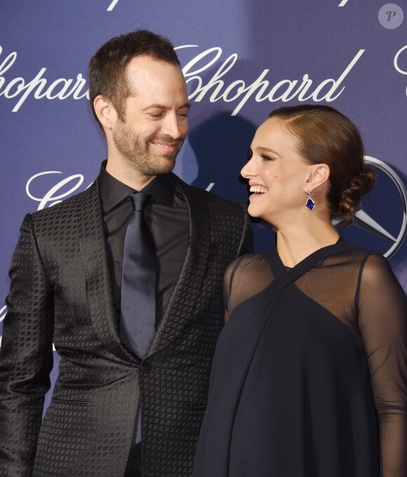Benjamin Millepied et sa femme Natalie Portman enceinte lors de la soirée de gala du festival international du film de Palm Springs au centre de congrès de Palm Spring, Californie, Etats-Unis, le 2 janvier 2017.