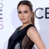 Camilla Luddington enceinte, à la soirée des People's Choice awards à Los Angeles, le 18 janvier 2017.