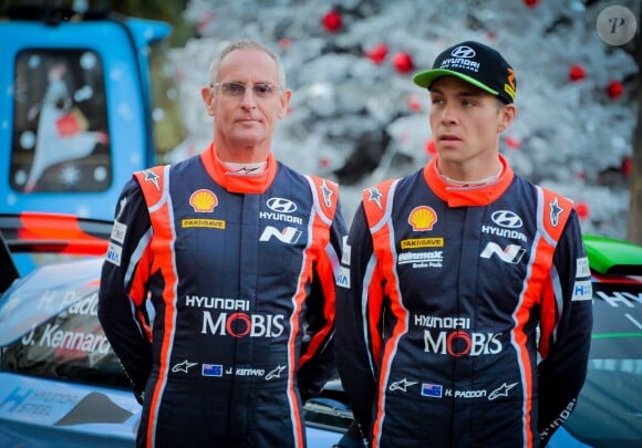 Hayden Paddon (droite) avec son et son co-pilote John Kennard - Départ du 85ème Rallye WRC de Monte-Carlo sur la Place du Casino à Monaco le 19 janvier 2017.