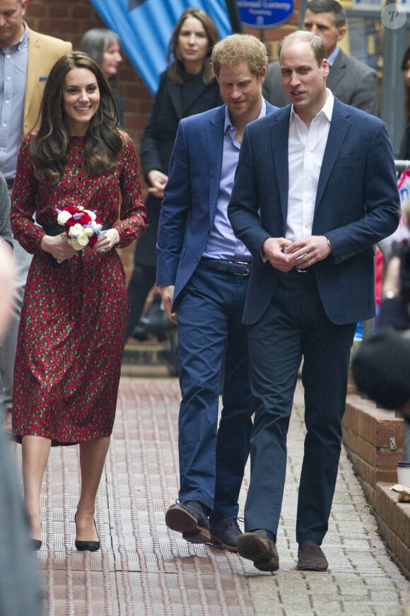 Kate Catherine Middleton, duchesse de Cambridge, le prince Harry et le prince William, duc de Cambridge - Arrivée à la fête de Noël de "Heads Together" à Londres. Le 19 décembre 2016.