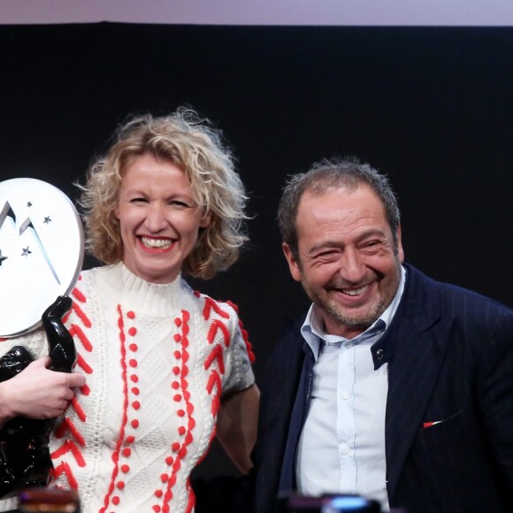 Alexandra Lamy, prix d'interprétation féminine et Patrick Timsit lors de la cérémonie de clôture du 20e Festival du film de comédie à l'Alpe d'Huez, le 21 janvier 2017. © Dominique Jacovides/Bestimage