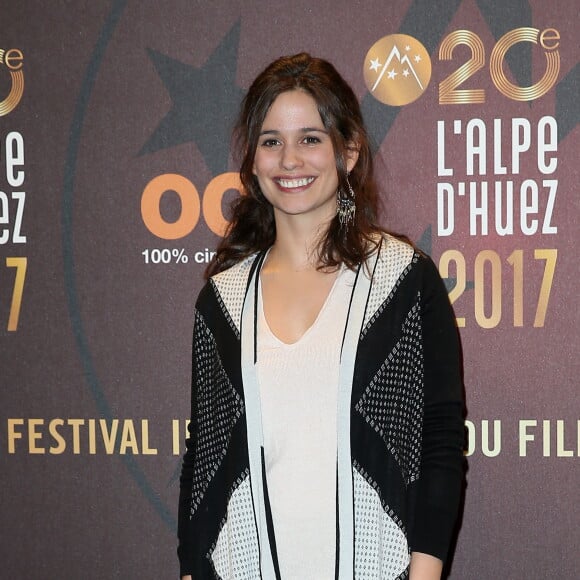 Lucie Lucas lors du photocall de la cérémonie de clôture du 20e Festival du film de comédie à l'Alpe d'Huez, le 21 janvier 2017. © Dominique Jacovides/Bestimage