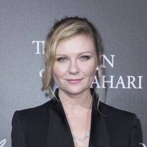 Semi-Exclusif - Kirsten Dunst lors du photocall de la présentation de la collection Chopard ''The Queen of Kalahari'' au théâtre du Châtelet à Paris, le 21 janvier 2017.