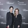 Semi-Exclusif - Livia Firth et Caroline Scheufele lors du photocall de la présentation de la collection Chopard ''The Queen of Kalahari'' au théâtre du Châtelet à Paris, le 21 janvier 2017.