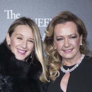 Semi-Exclusif - Ludivine Sagnier et Caroline Scheufele lors du photocall de la présentation de la collection Chopard ''The Queen of Kalahari'' au théâtre du Châtelet à Paris, le 21 janvier 2017.