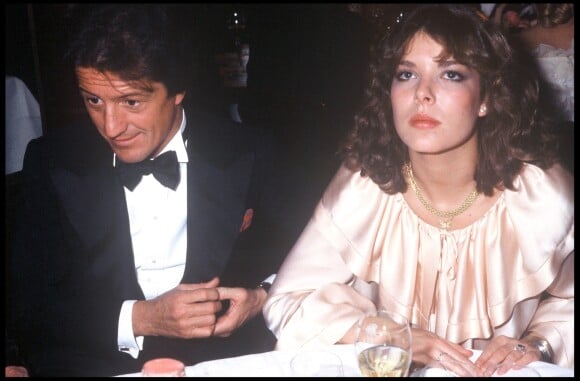 Philippe Junot et la princesse Caroline de Monaco lors d'une soirée chez Maxim's à Paris en 1978.