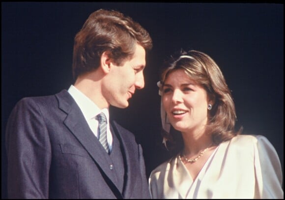La princesse Caroline de Monaco et Stefano au balcon du palais princier en décembre 1983.