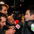 Cyrille Eldin et Benoît Hamon - Benoit Hamon, ancien ministre de l'Education et candidat aux primaires de gauche, prononce un discours au siège de sa campagne sur la péniche Le Quai à Paris, France, le 22 janvier 2017. Après le premier tour de la primaire de gauche pour l'élection présidentielle française de 2017, Benoît Hamon est arrivé en tête des primaires présidentielles des socialistes français et affrontera l'ancien Premier ministre Manuel Valls le 29 janvier. Hamon 36% et Emmanuel Valls 31%. © Agence/Bestimage