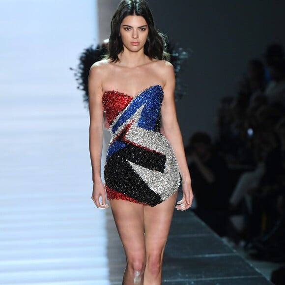 Kendall Jenner lors du défilé Alexandre Vauthier à Paris le 24 janvier 2017