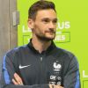 Hugo Lloris - Sortie en public pour l'équipe de France de football à l'hippodrome de Vincennes le 27 mai 2016.