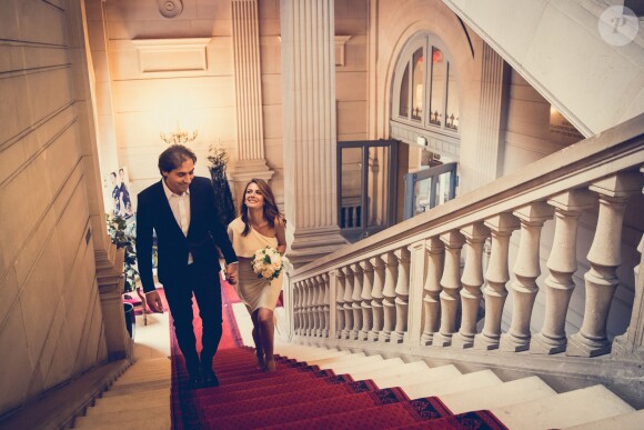 Exclusif - Elsa Fayer et Zach Hanoun - Mariage de Elsa Fayer et Zach Hanoun à la mairie du 16ème arrondissement de Paris le 20 septembre 2016. Un mariage dans l'intimité , entourée de sa famille. Côté travail, à partir du 28 janvier 2017, Elsa Fayer présentera sur TF1 l'émission "C'est le Bouquet, la bataille des Fleuristes" à 16h05 avec à ses côtés Gilles Pavan et Djordje Varda. © Cyril Moreau / Bestimage 20/09/2016 - Paris