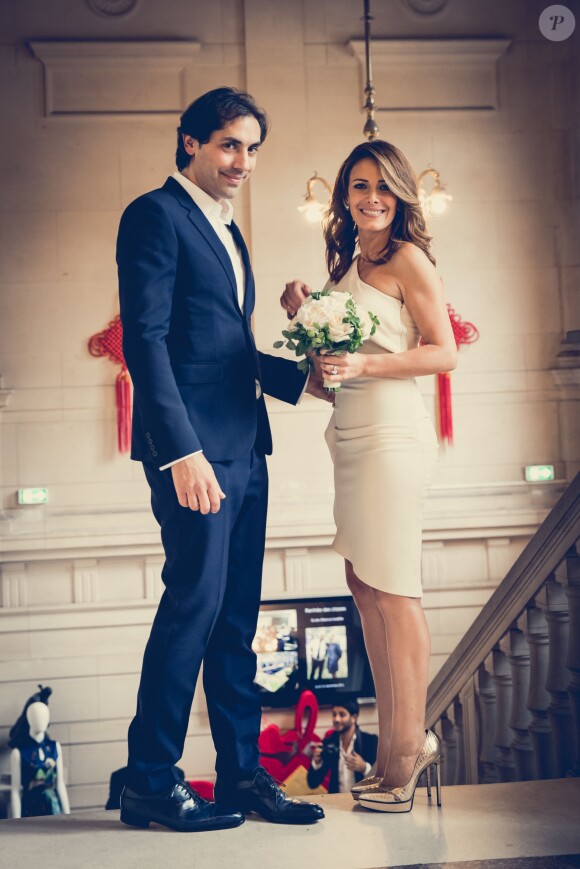 Exclusif - Elsa Fayer et Zach Hanoun - Mariage de Elsa Fayer et Zach Hanoun à la mairie du 16ème arrondissement de Paris le 20 septembre 2016. Un mariage dans l'intimité , entourée de sa famille. Côté travail, à partir du 28 janvier 2017, Elsa Fayer présentera sur TF1 l'émission "C'est le Bouquet, la bataille des Fleuristes" à 16h05 avec à ses côtés Gilles Pavan et Djordje Varda. © Cyril Moreau / Bestimage 20/09/2016 - Paris