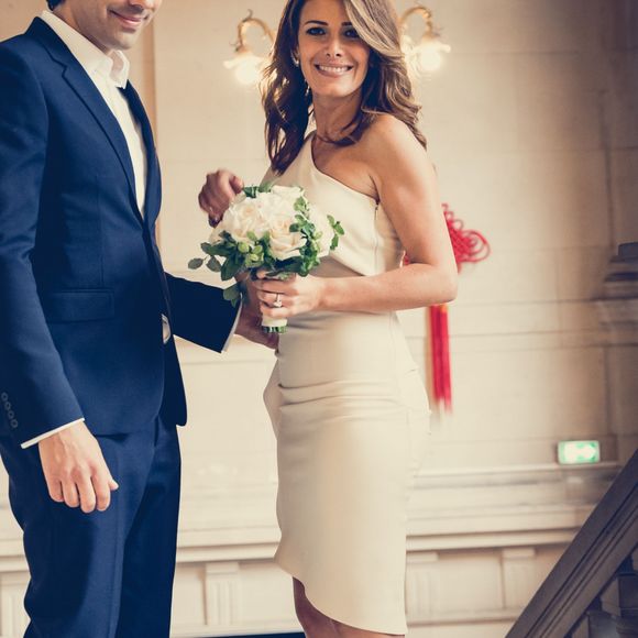 Exclusif - Elsa Fayer et Zach Hanoun - Mariage de Elsa Fayer et Zach Hanoun à la mairie du 16ème arrondissement de Paris le 20 septembre 2016. Un mariage dans l'intimité , entourée de sa famille. Côté travail, à partir du 28 janvier 2017, Elsa Fayer présentera sur TF1 l'émission "C'est le Bouquet, la bataille des Fleuristes" à 16h05 avec à ses côtés Gilles Pavan et Djordje Varda. © Cyril Moreau / Bestimage 20/09/2016 - Paris