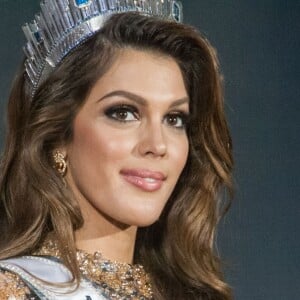 La Française Iris Mittenaere couronnée Miss Univers; choisie face à ses 85 concurrentes, la Française Iris Mittenaere a été élue lundi 30 janvier 2017