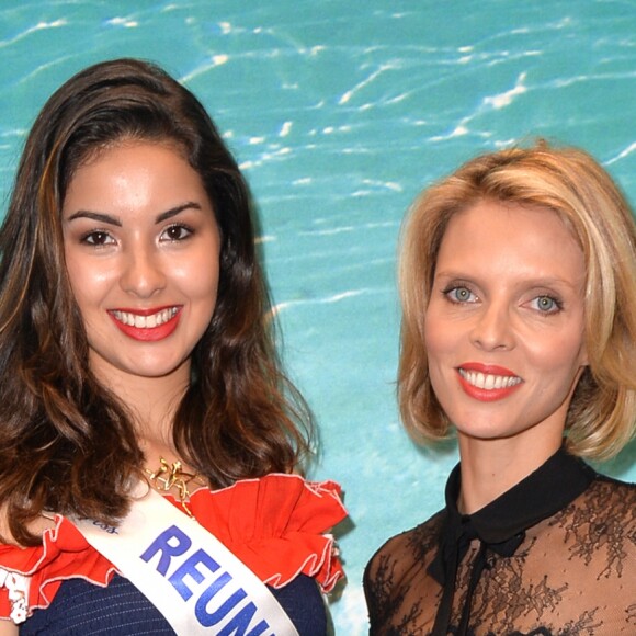 Ambre Nguyen, Miss Réunion 2016 et Sylvie Tellier visitent le stand de l'ile de la Réunion au salon Top Resa 2016 à Paris le 20 septembre 2016. © Veeren / Bestimage