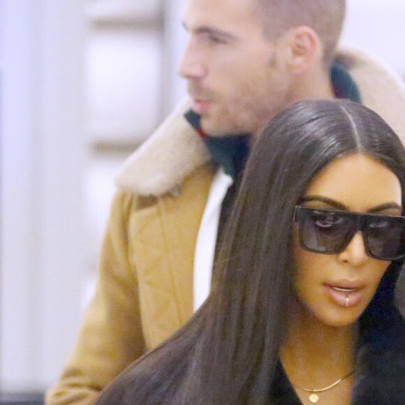 Kim Kardashian a déjeuné au restaurant Cipriani avec ses enfants North, Saint West et ses amis Jonathan Cheban et Simon Huck, puis fait du shopping au magasin de vêtements pour enfants Sweet William et au centre commercial Bergdorf Goodman. New York, le 1 er février 2017.