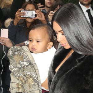 Kim Kardashian et ses enfants North et Saint West à New York. Le 1er février 2017.