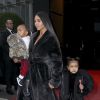 Kim Kardashian et ses enfants Saint et North West sortent de leur hôtel à New York, le 1er février 2017