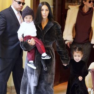 Kim Kardashian est allée déjeuner au restaurant Cipriani avec ses enfants North, Saint et son meilleur ami Jonathan Cheban à New York. Le 1 er février 2017