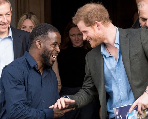 Le prince Harry lors de la cérémonie de remise des diplômes de Coach Core au Nottingham Council House à Nottingham, le 1er février 2017, un projet soutenu par la Royal Foundation.