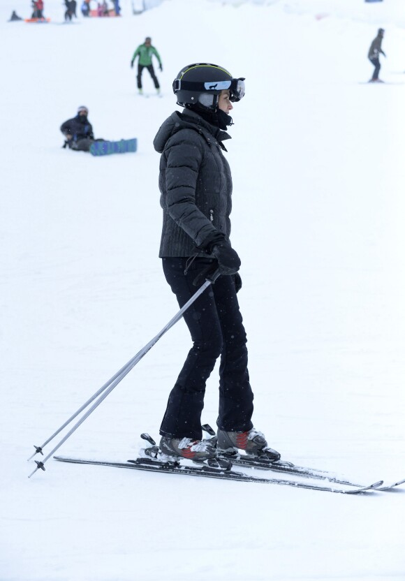La reine Letizia d'Espagne - Le couple royal espagnol et leurs filles font du ski dans la station d'Astun, Huesca, le 5 février 2017.