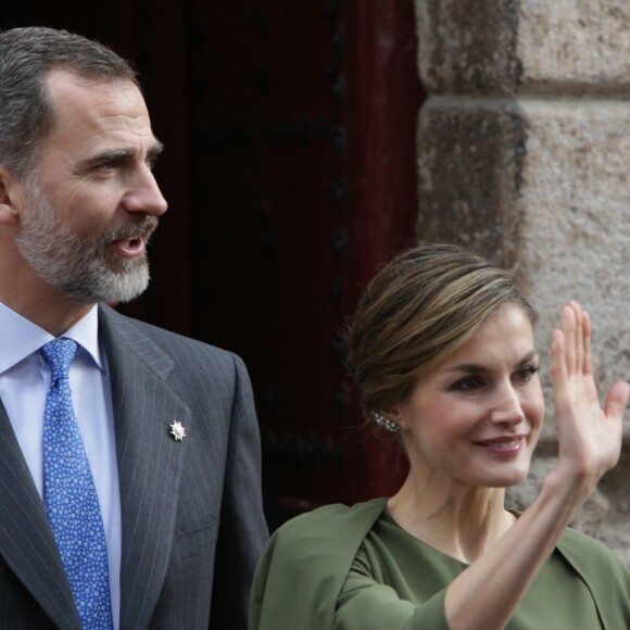 Le roi Felipe VI et la reine Letizia d'Espagne participent à la remise des Prix Nationaux de l'Innovation et du Design 2016 à Madrid le 6 février 2017.