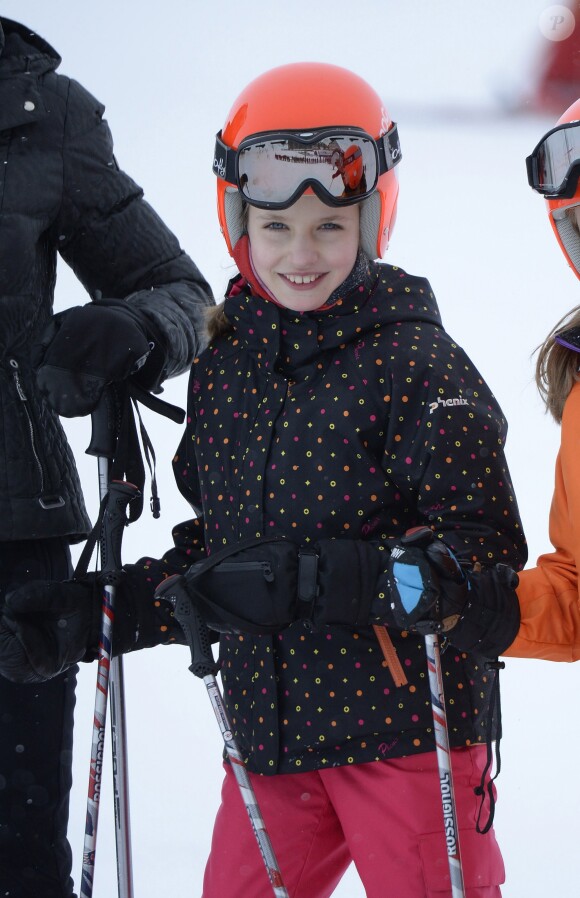 La princesse Leonor des Asturies au ski dans la station d'Astun, Huesca, le 5 février 2017.