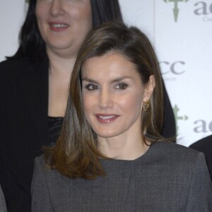 La reine Letizia d'Espagne a assisté au 6e Forum de lutte contre le cancer à Madrid le 2 février 2017.