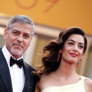 George Clooney et sa femme Amal Alamuddin Clooney (bijoux Cartier) - Montée des marches du film "Money Monster" lors du 69e Festival International du Film de Cannes. Le 12 mai 2016. © Borde-Jacovides-Moreau/Bestimage